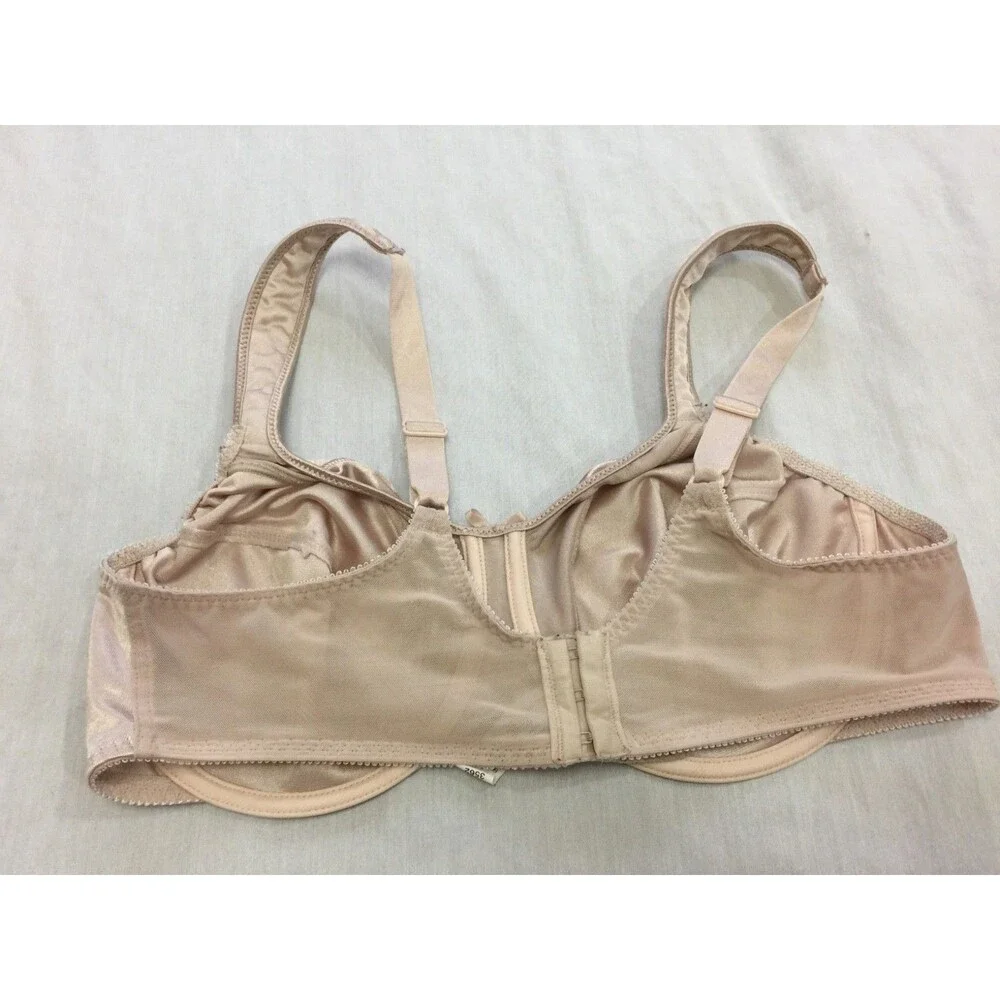 BALI WOMENS UNDERWIRE BRA SIZE 38C